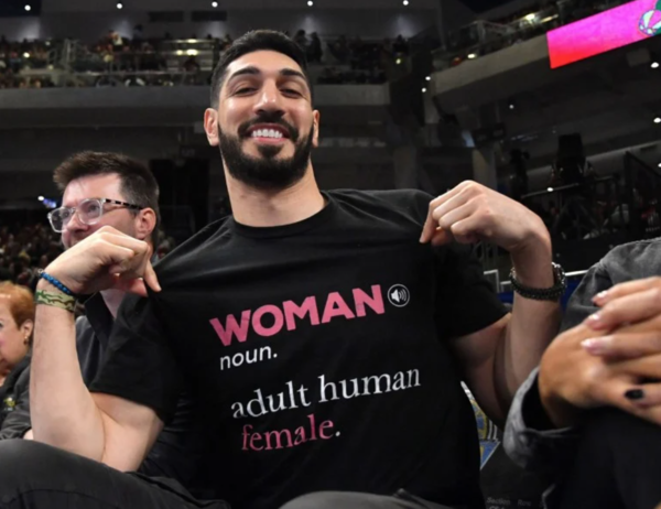 에네스 칸터 프리덤(사진=WNBA 방송 화면 캡처)