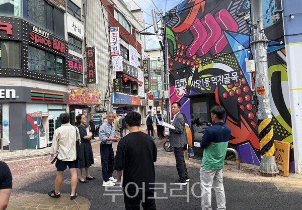 달빛야장 사당1동 먹자골목 현장평가 모습/사진=서울시