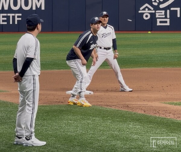 주루 훈련하는 노시환(사진=더게이트 배지헌 기자)