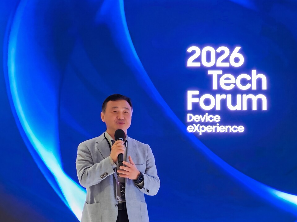 지난 18일(현지시간) 미국 실리콘밸리에서 열린 '2026 테크 포럼'에서 노태문 삼성전자 DX부문 대표이사 사장이 환영사를 하고 있다. (사진=삼성전자 제공)
