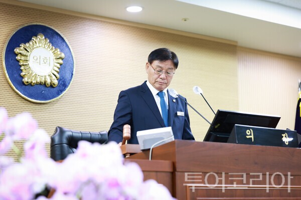 ▲제323회 제1차 정례회폐회를 선언하고 있는 윤일묵 청양군의회 의장. /사진-청양군의회