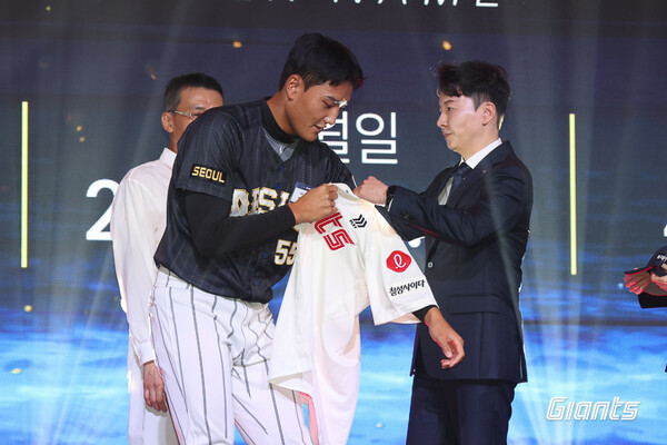 롯데의 1순위 박근서(사진=롯데)