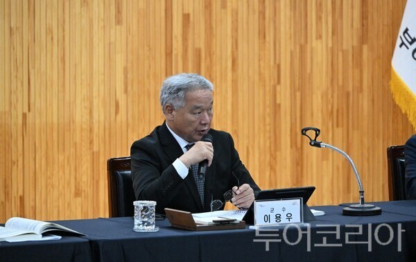 ▲발언 중인 이용우 부여군수. /사진-부여군