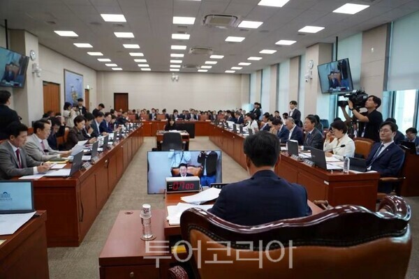 산업통상부 국정감사/투어코리아뉴스 정명달 기자 사진=김성원SNS