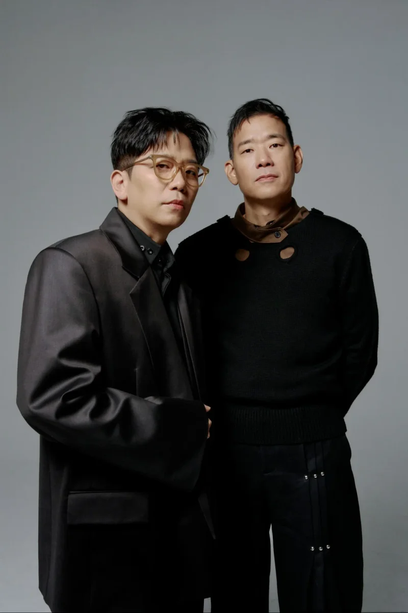 듀오 패닉 이적(왼쪽)과 김진표 / 사진=뮤직팜엔터테인먼트
