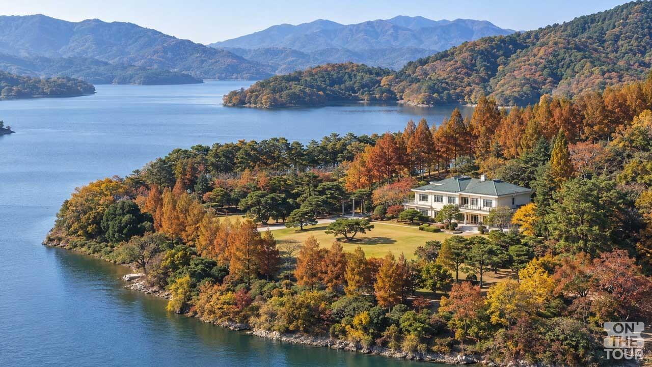 대청호와 가을 숲이 어우러진 청주 청남대 전경. (AI 생성) / 온더투어