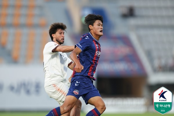 하정우(수원FC). 한국프로축구연맹 제공