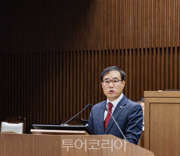 5분 자유발언 하는 화성특례시의회 경제환경위원장인 김상수 의원/투어코리아뉴스 정명달 기자 사진=의회