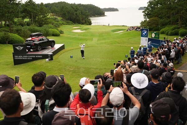 해남파인비치골프링크스  20-2025 LPGA 대회 경기장면사진=BMW코리아 제공