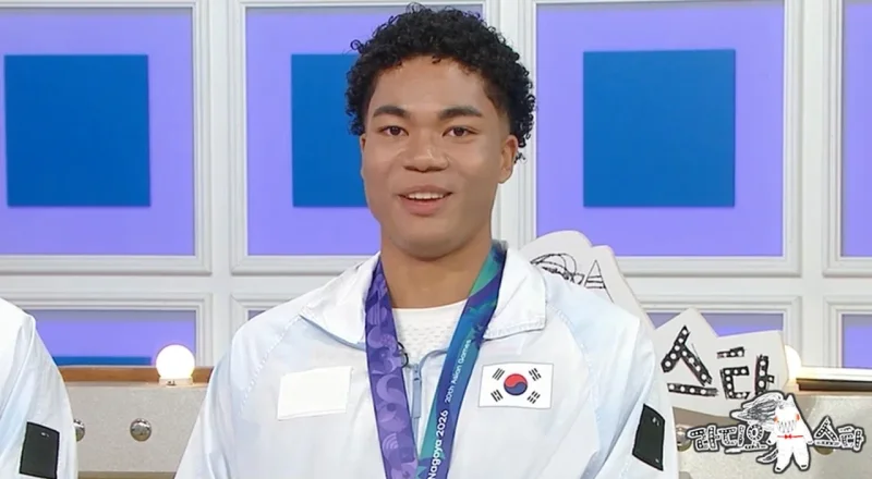 아시안게임 메달을 목에 건 채 '라디오스타'에 출연한 나마디 조엘 진 / 사진=MBC '라디오스타'