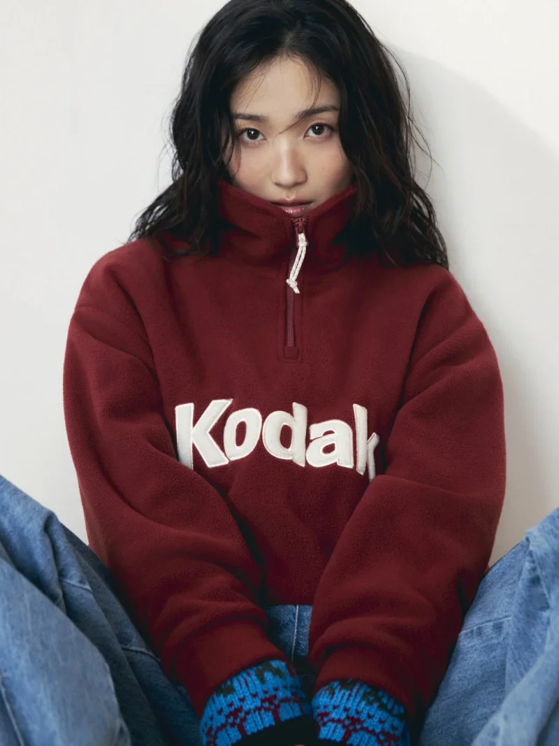 코닥어패럴 2026 FW '컬러라마 컬렉션' 캠페인 화보 속 배우 김혜윤. / 사진=코닥어패럴