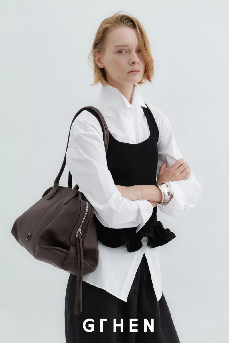 지댄은 절제된 어반 미니멀리즘 디자인과 비건 소재를 앞세워 가치 소비를 중시하는 2030 여성 소비자를 공략한다. / 사진=지댄(GTHEN)