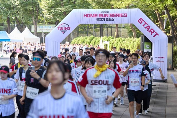 LG 트윈스는 오는 11월 22일 서울 잠실야구장 일대에서 10㎞ 달리기 행사인 '2026 The Last Run : 굿바이잠실'을 개최한다(사진=LG)