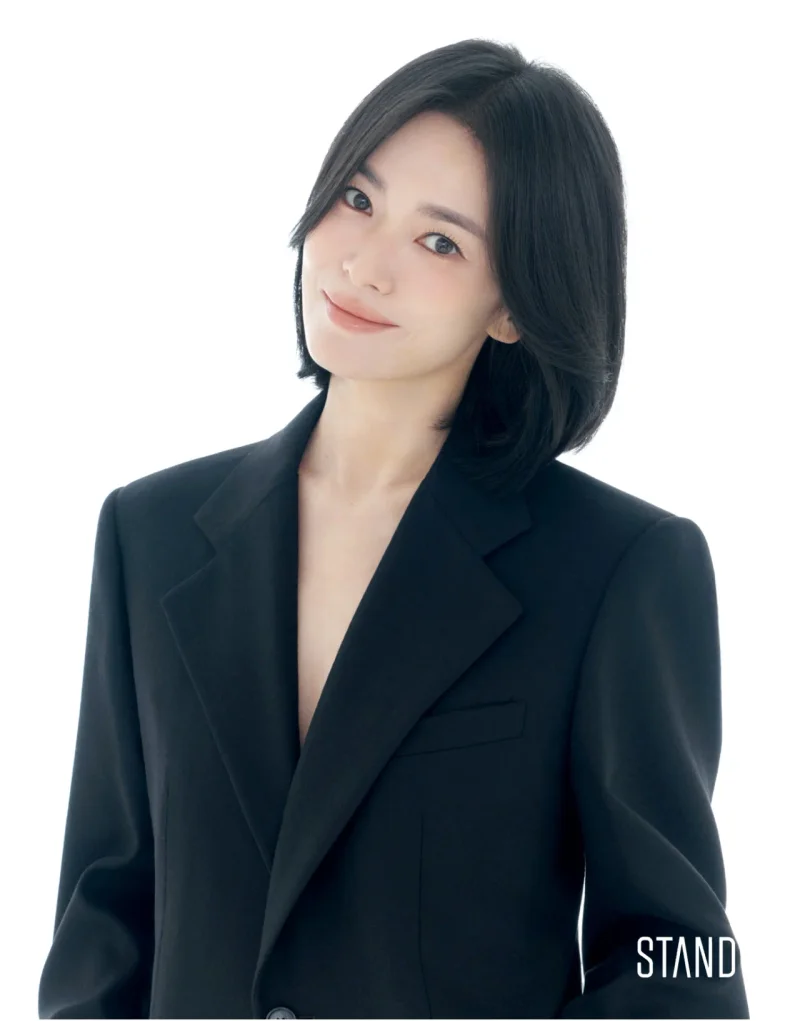 송혜교는 올해 4분기 공개 예정인 넷플릭스 시리즈 ‘천천히 강렬하게’로 시청자를 만난다. / 사진=STAND