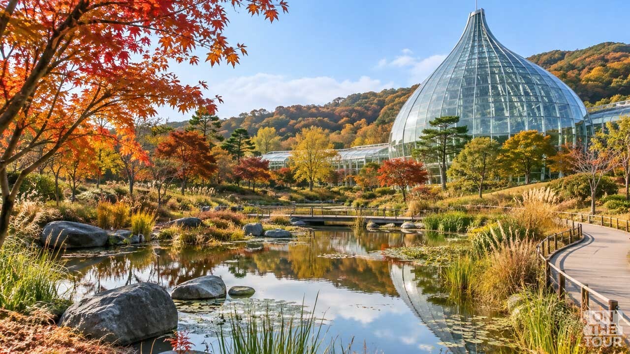 단풍나무와 유리온실이 어우러진 대전 한밭수목원의 가을 풍경. (AI 생성 이미지) / 온더투어