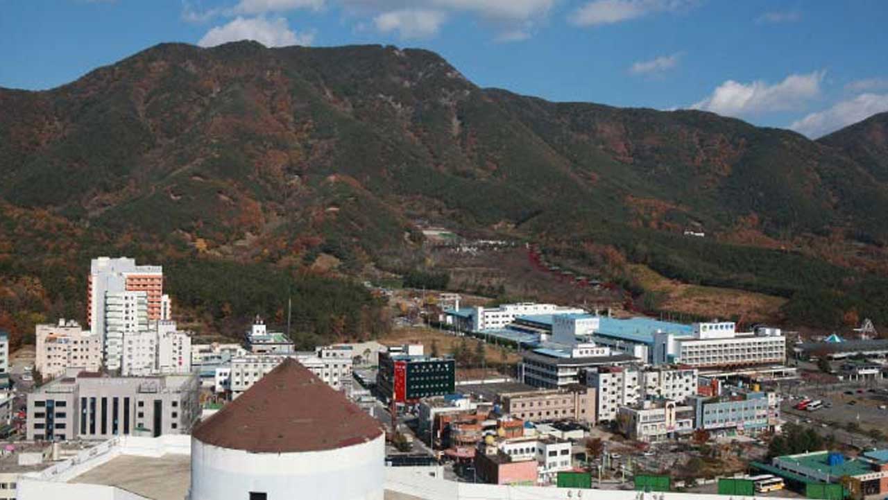 창녕 부곡온천 관광특구 일대 호텔과 숙박시설. / 대한민국 구석구석