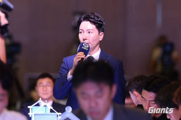 박준혁 단장(사진=롯데)