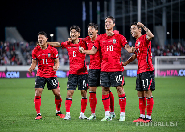 황희찬, 황인범, 손흥민, 오세훈, 송민규(왼쪽부터, 남자 축구대표팀). 서형권 기자