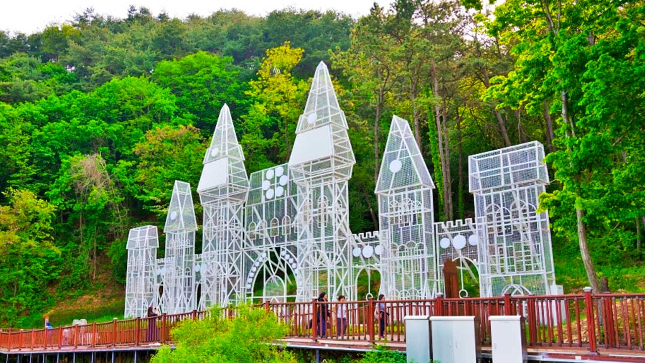 충북 제천 비룡담저수지 전경. / 대한민국 구석구석 